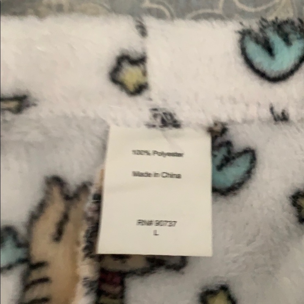 TRENDY PJS - Picture 3 of 3